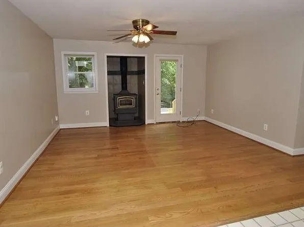 42186 Hiddenwood Ln, Aldie, VA 20105