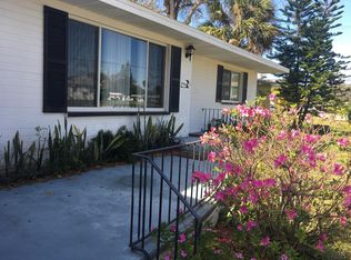 586 S Ridgewood Ave, Ormond Beach, FL 32174