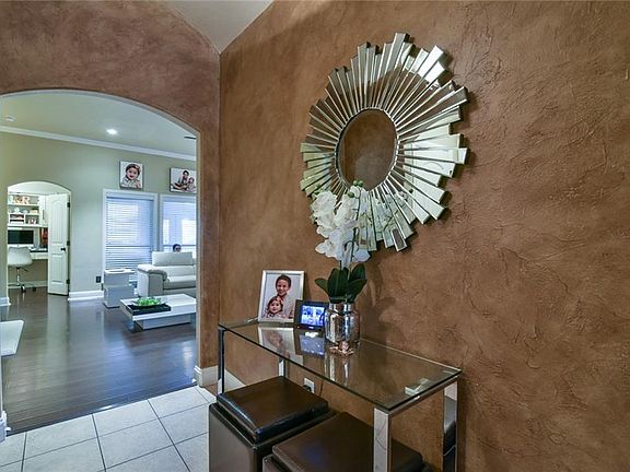 3rd image of 7819 Black Willow Ln
