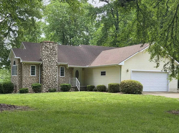 85 Boone Dr, Cadiz, KY 42211