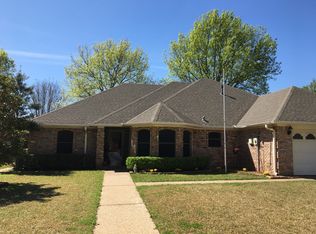 1328 Stratford Ln, Denton, TX 76209