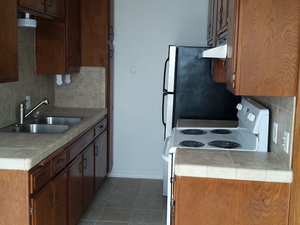 2nd image of 4127 Arizona St APT 3