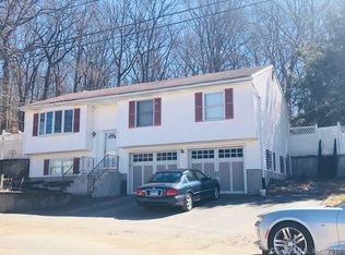 46 Lamont St, Waterbury, CT 06704