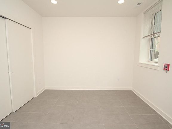 5th image of 864 N 19th St #4