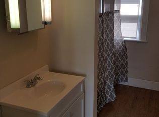 215 N Roosevelt St, Green Bay, WI 54301