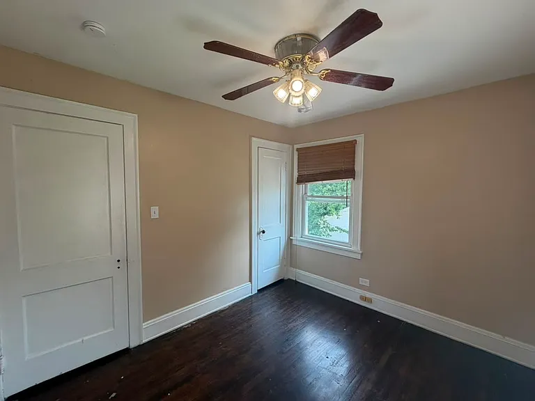 3398 Winsford Rd — Photo 8