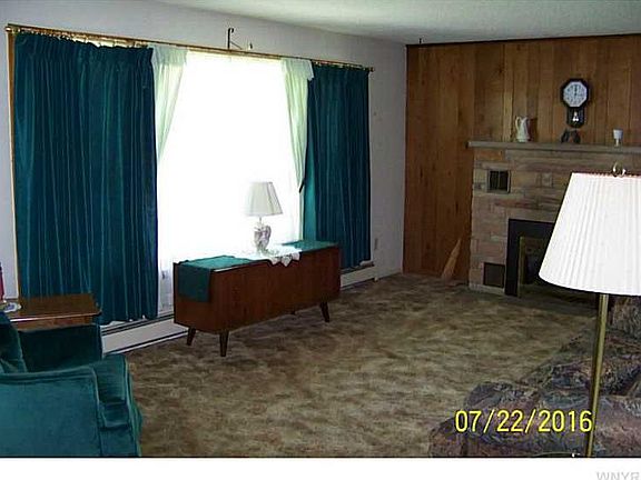 4th image of 111 Bristol St