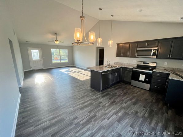 8208 Kepley Drive NE UNIT 68, New Salisbury, IN 47161