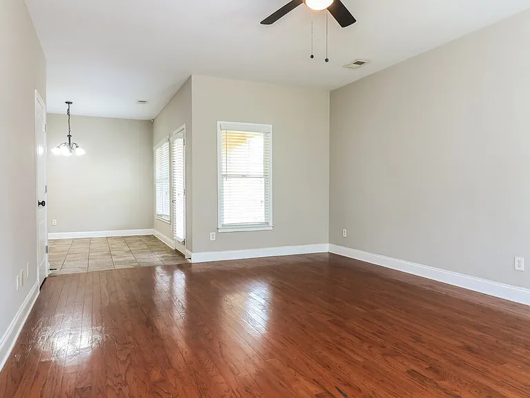 49 Celtic Ct — Photo 4