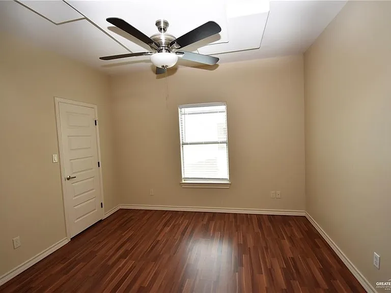 1221 E Daffodil St #C — Photo 10