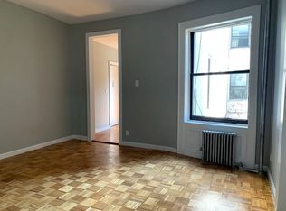 367 S 5th St APT 2R, Brooklyn, NY 11211