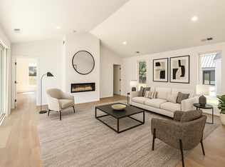 1193 Harmony Ln, Grafton, WI 53024