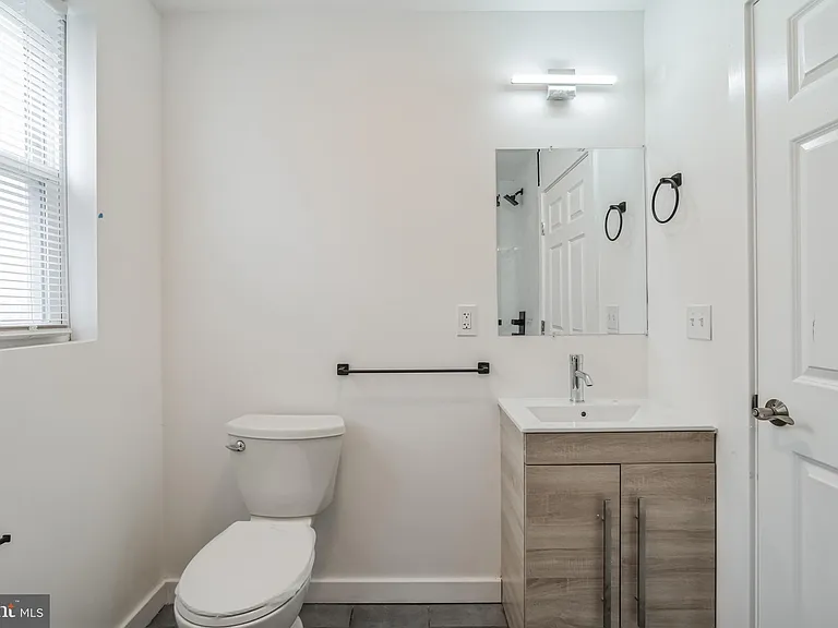 405 S 42nd St #1C — Photo 37