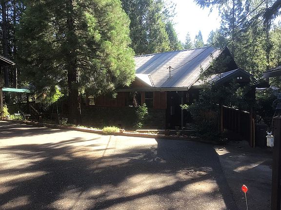 2nd image of 8959 Holmes Way