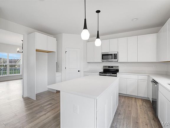 7th image of this home