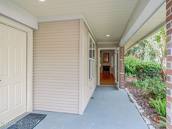 4th image of 13710 W M DAVIS Parkway