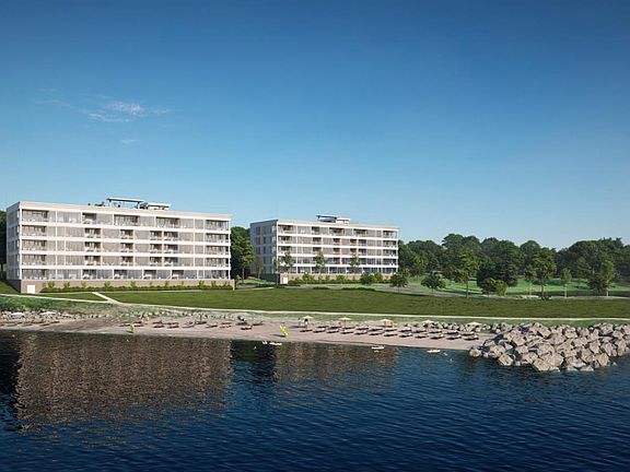 2nd image of 5605 W Lake Rd #126