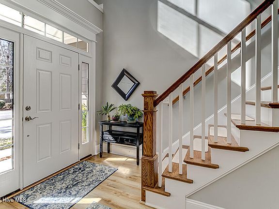 3rd image of 8846 New Forest Drive