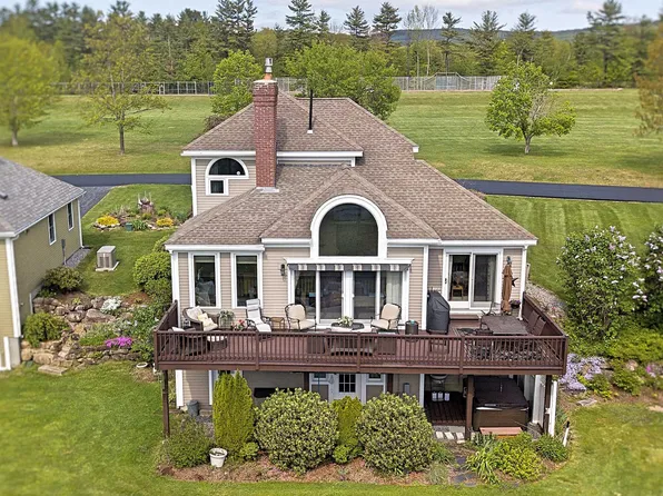 55 Pasquaney Lane, Bridgewater, NH 03222