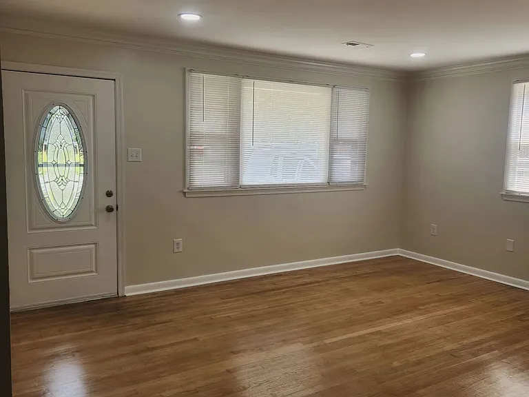 3919 Rusk Ave — Photo 2