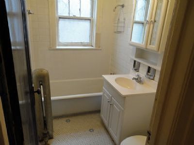 5th image of 6512 N Glenwood Ave APT 2W