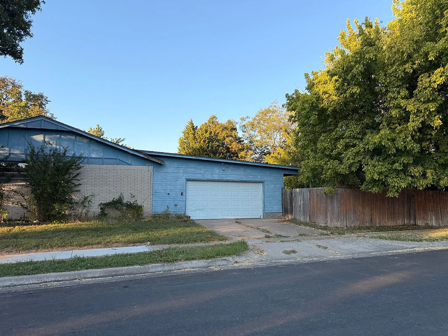 Special offer: 1/2 off second month's rent. East Tulsa Single Family Home for Rent 3 beds 2 bath — Photo 4