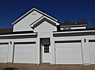 2931 Hemingway Dr #124, Chaska, MN 55318