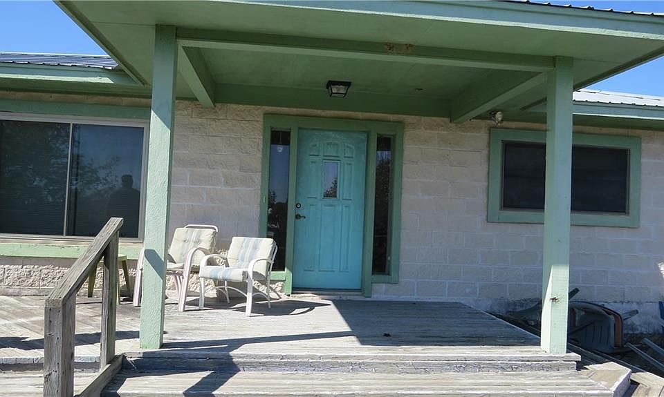 1st image of 221 Clear Lake Dr
