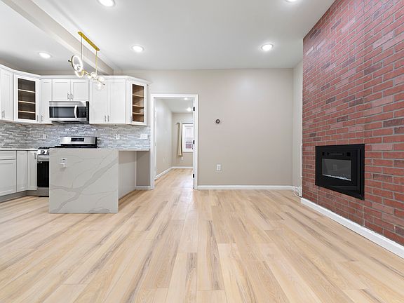 4th image of 40 Lewis Ave #1