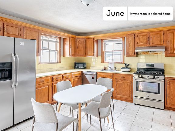 3rd image of 26 Charnwood Rd #B