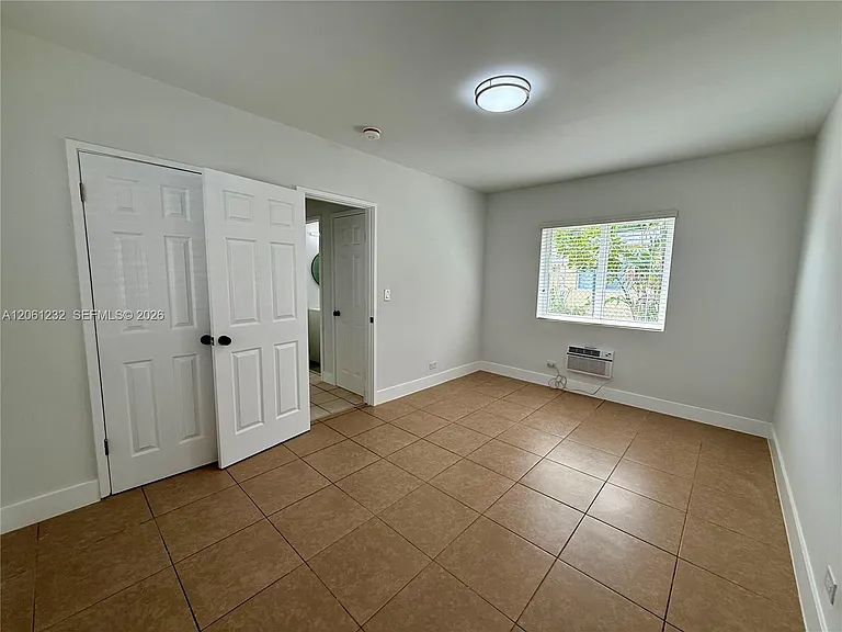 2215 Madison St #2 — Photo 9