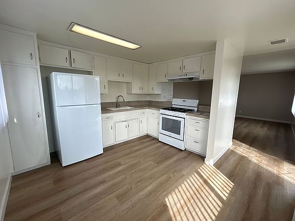 4th image of 505-509 W Linda Vista Ave #C