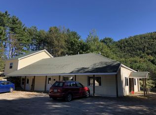 18 B At Ease Ln, Chestertown, NY 12817