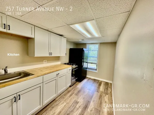 757 Turner Ave NW APT 2, Grand Rapids, MI 49504