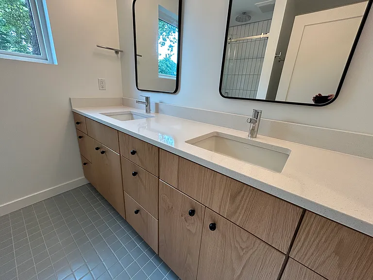 1003 E Washington St — Photo 21