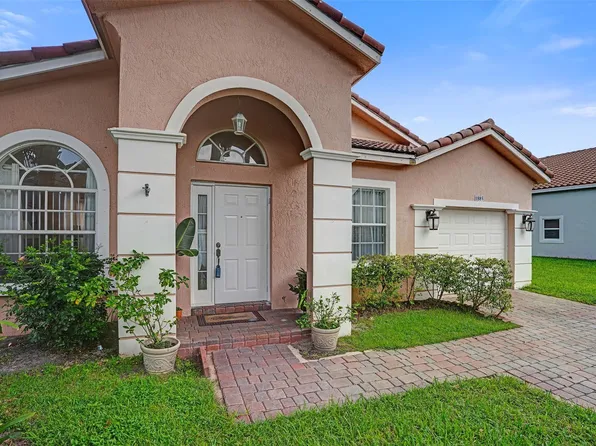 1885 NW 74th Way, Pembroke Pines, FL 33024