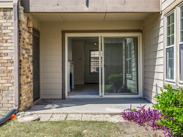 5300 Keller Springs Rd APT 1086, Dallas, TX 75248