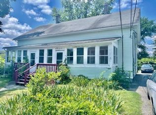 30 Roy St, Moosup, CT 06354