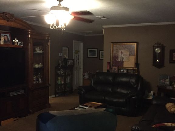 5th image of 370 N Lhs Dr