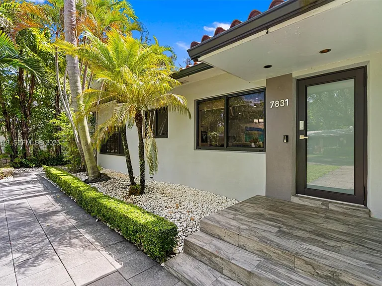 7831 SW 54th Ct — Photo 12