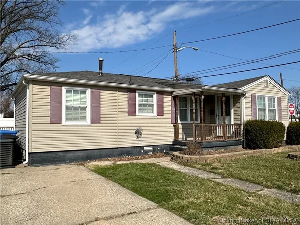 220 W Lincoln Avenue, Clarksville, IN 47129