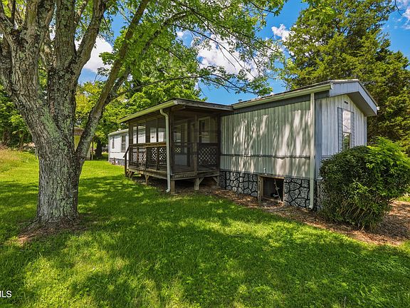 2nd image of 319 McFarland Dr