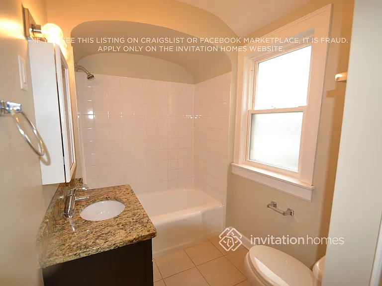 2904 N McVicker Ave — Photo 9