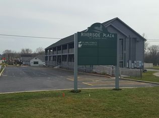 325 Clark St #1F, Utica, IL 61373