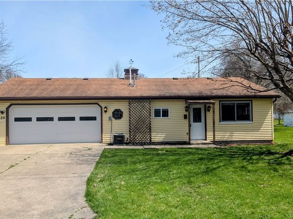 526 Shackson St, Conneaut, OH 44030