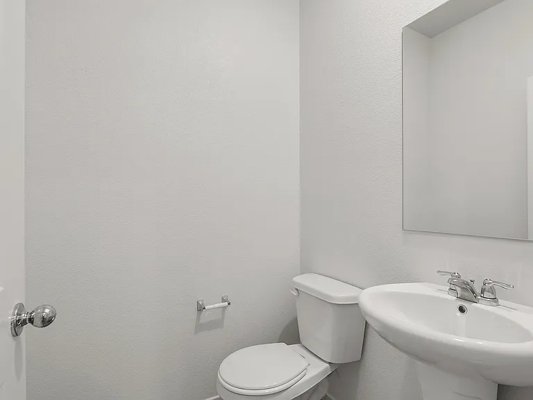 #GuardianRealty 503 Blue Ridge Cove Henderson Townhouse Rental half bath_08062026