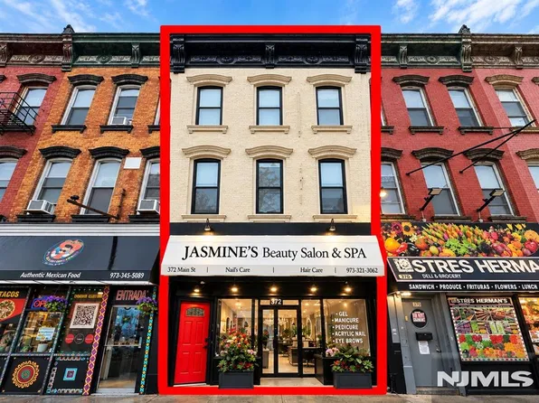 372 Main Street, Paterson, NJ 07505