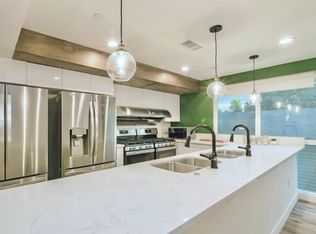 1455 W 36th St #1455RM305, Los Angeles, CA 90018
