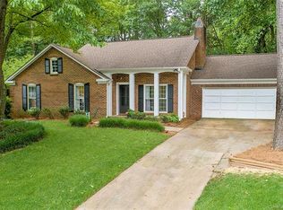 9601 Leeswood Ln, Matthews, NC 28105