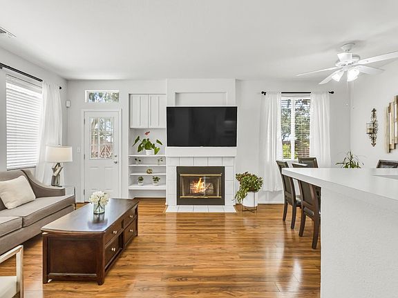 3rd image of 8224 Shannon Oak Ln